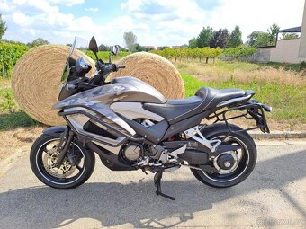 Honda vfr 800x crossrunner