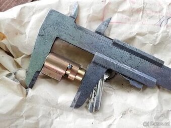 Nepoužitý zámek řízení sedla FAB Jawa ČZ kývačka pionýr 50