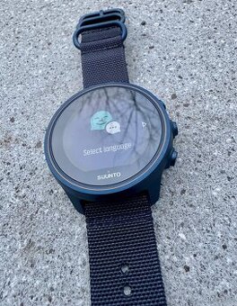 Suunto 9 Baro Granite Blue Titanium, skvělý stav
