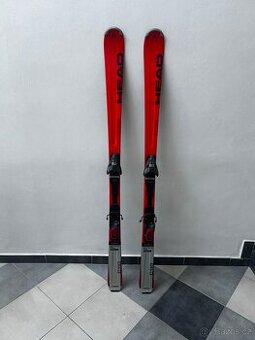 Sjezdařské lyže HEAD model C110