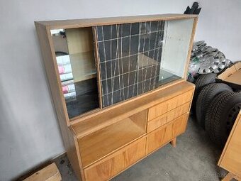 Historický nábytek k renovaci