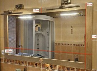 Zrcadlo v rámu do koupelny