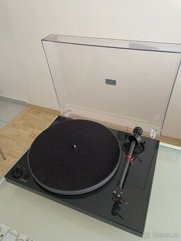 Gramofon Pro-Ject 1 Xpression III Comfort