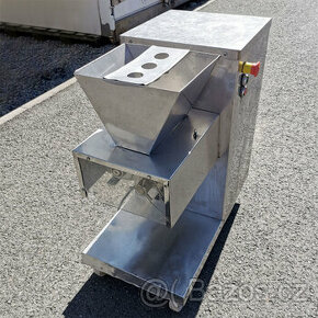 Řezačka kotoučová na uzeninu a zeleninu