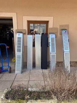 Nájezdy - nájezdové rampy celé nebo skládací