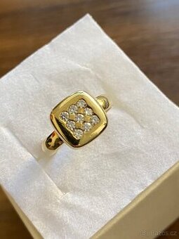 Zlatý dámský prsten