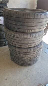 Sada letnich pneu Michelin Primacy4, 235/50 R19 103V