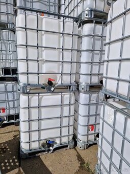 Nádrž 1000 litrů  - IBC box  - Kubíkovka  - Zásobník