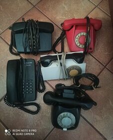 Prodám sbírku starých retro telefonů
