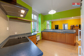 Prodej bytu 3+kk, 65 m², Karlovy Vary, ul. Závodu míru