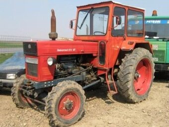 Rumun Traktor UTB