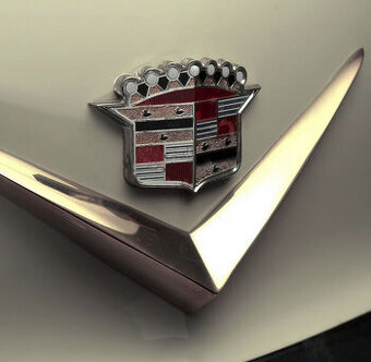 CADILLAC do roku 1992