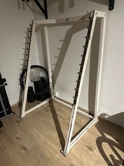 Posilovací klec / power rack