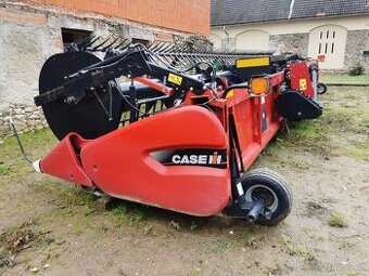 Pásová obilná lišta Case IH 3152