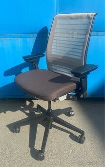 Kancelářská židle Steelcase Think - více kusů