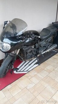 Triumpf trophy 900