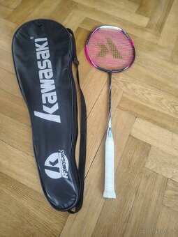 Badmintonová raketa Kawasaki