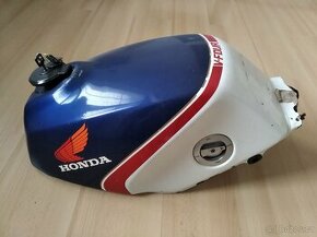Honda VF 750 F