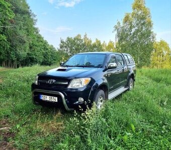 TOYOTA HILUX, 2,5 D, 4x4, 157XXX tis km, STK do 5/2027