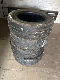 215/65 R16 C