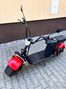 Elektrická chopper koloběžka