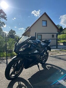 Yamaha yzf-r 125