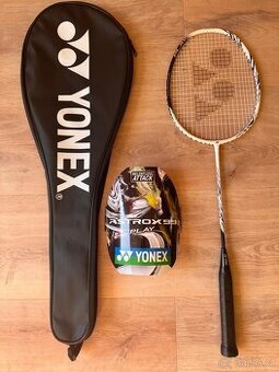 Badmintonová raketa Yonex Astrox 99 play