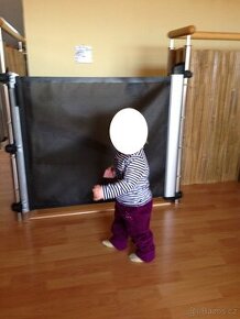 Rolovací zábrana na schody Kiddy guard avant