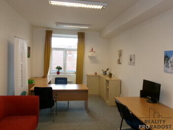 Pronájem kancelářského celku 320m2 Brno střed
