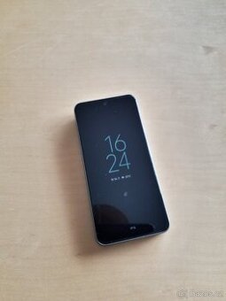 Pixel 8