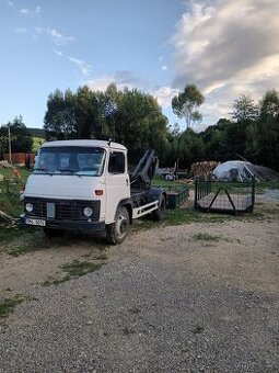 Avia A31T Hákový nosič kontejnerů