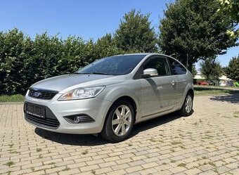 Ford Focus 1.6 77 kW Ambiente - benzín - 3-dveřový hatchback