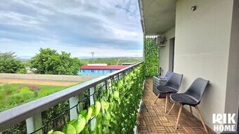 Pronájem bytu 3+kk, 85 m² - Praha 9 - Novovysočanská
