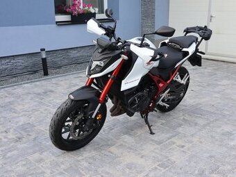 Honda CB 750 HORNET rv.2023 68kW, 1.Majitel, Původ ČR