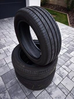 205/55R17 Michelin Primacy 4