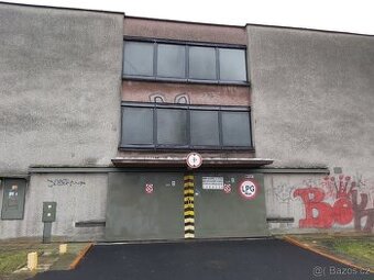 Pronájem garáže Ostrava Zábřeh ul. Pavlovova s elektrikou - 1