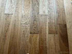 Dubová podlaha starý dub Barva Teak