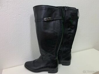 Dámské kožené kozačky Baťa