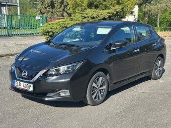 Prodám Nissan LEAF, 40 kWh Acenta