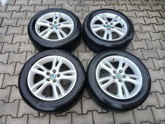 Nádherná orig. letní sada ALU 16" Škoda 205/55R16