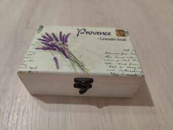 Dřevěná malá skříňka- Provence