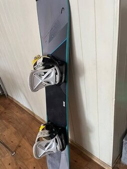 Prodám snowboard Head  146cm s vázáním Burton