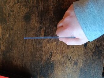 Málo použity pevný kryt na Pokémon