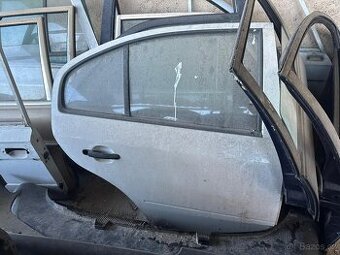Pravé zadní dveře škoda Octavia 1