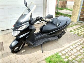 Suzuki burgman 125, nová Stk