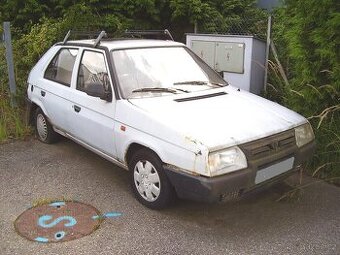 Škoda Favorit na náhradní díly