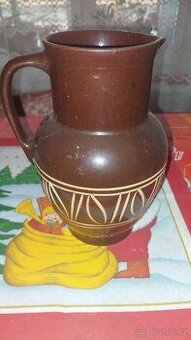 Starožitný džbán bez kazů