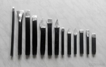 Sada univerzálních ocelových sekáčů