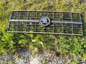 Přední maska mřížka Škoda 120