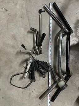 Prodám stupačky na motorku, přepákování, řídítka cafe racer